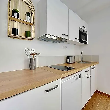Appartement Elegant With Rooftop - 1br4p - Vanves Parijs